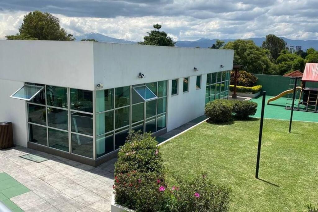 2 Rooms, 1 King Size Bed, 64" Smart Hdtv Guatemala Exterior foto