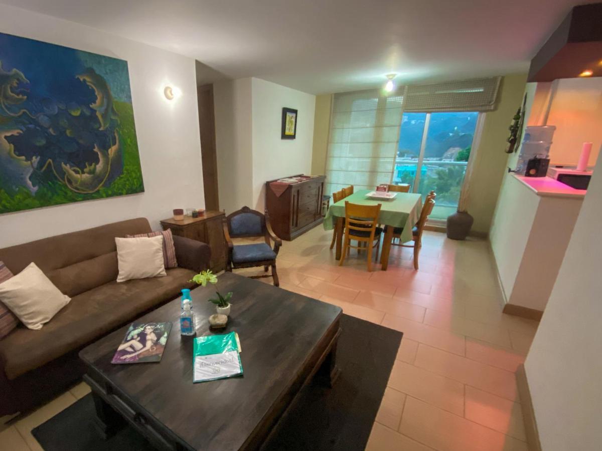 2 Rooms, 1 King Size Bed, 64" Smart Hdtv Guatemala Exterior foto